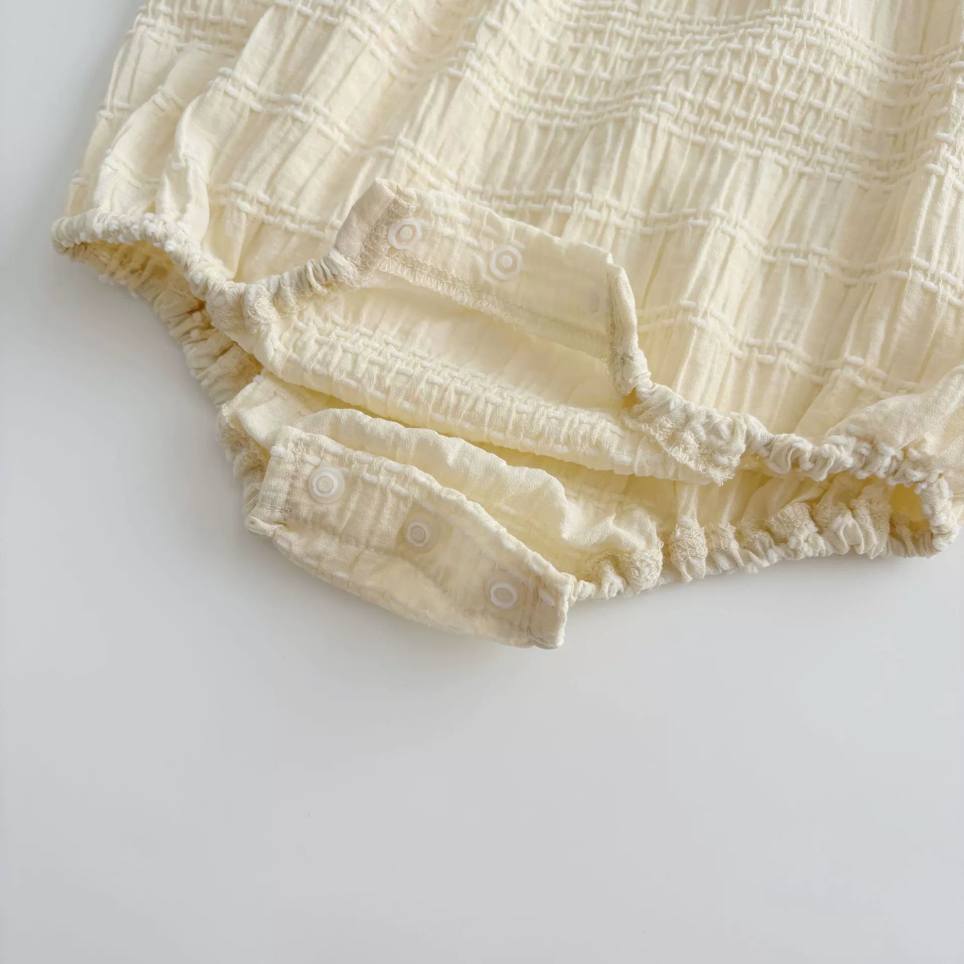 Summer Arrival Baby Girls Sleeveless Color Patchwork Lace Decorated Strap Onesies