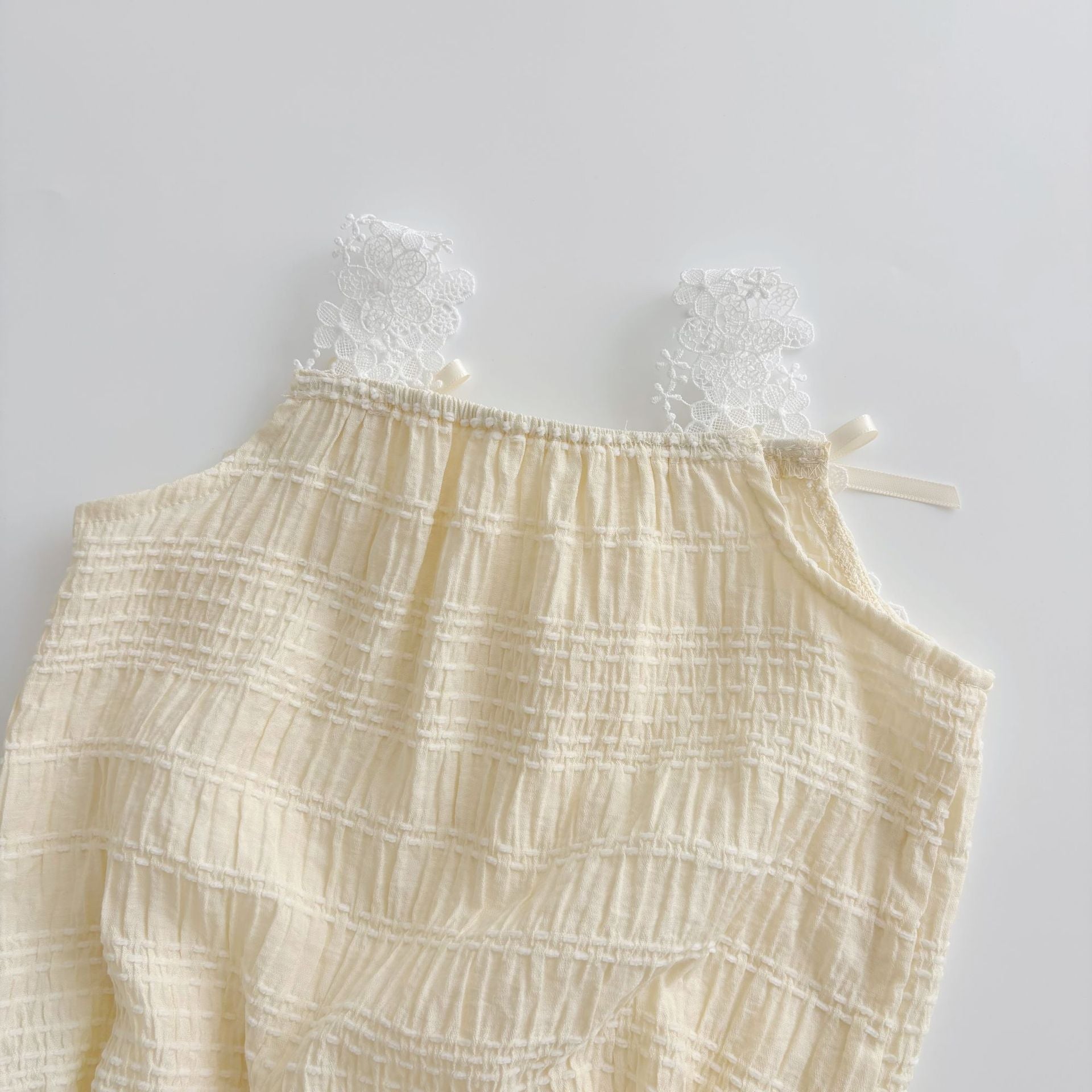 Summer Arrival Baby Girls Sleeveless Color Patchwork Lace Decorated Strap Onesies